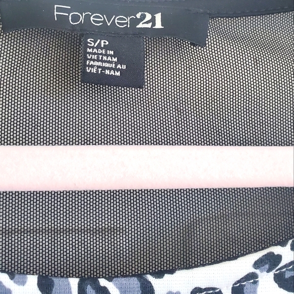 Forever 21 Bodycon Leopard Cheetah Mini Dress Size Small - Picture 9 of 10